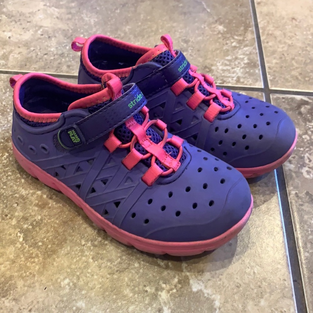 Girls shoes size 11